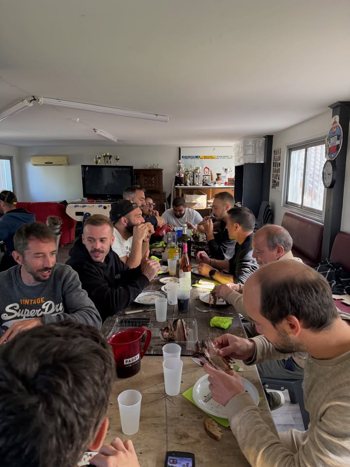 Hier, notre équipe vétérans, nos séniors, notre équipe féminine ainsi que plusieurs…
